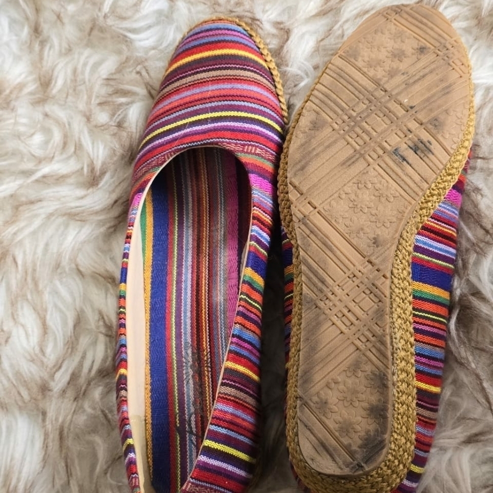 Beacon Fashion Fit Women Canvass Shoes Multicolor Stripe Espadrilles Size 7.5M🌴 - Picture 5 of 8